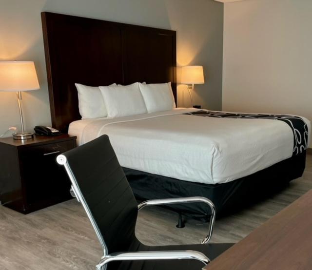La Quinta Inn By Wyndham Lynnwood Esterno foto