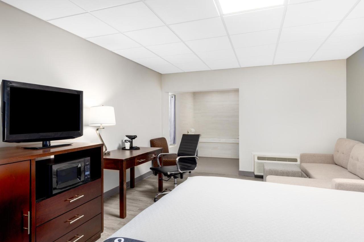 La Quinta Inn By Wyndham Lynnwood Esterno foto