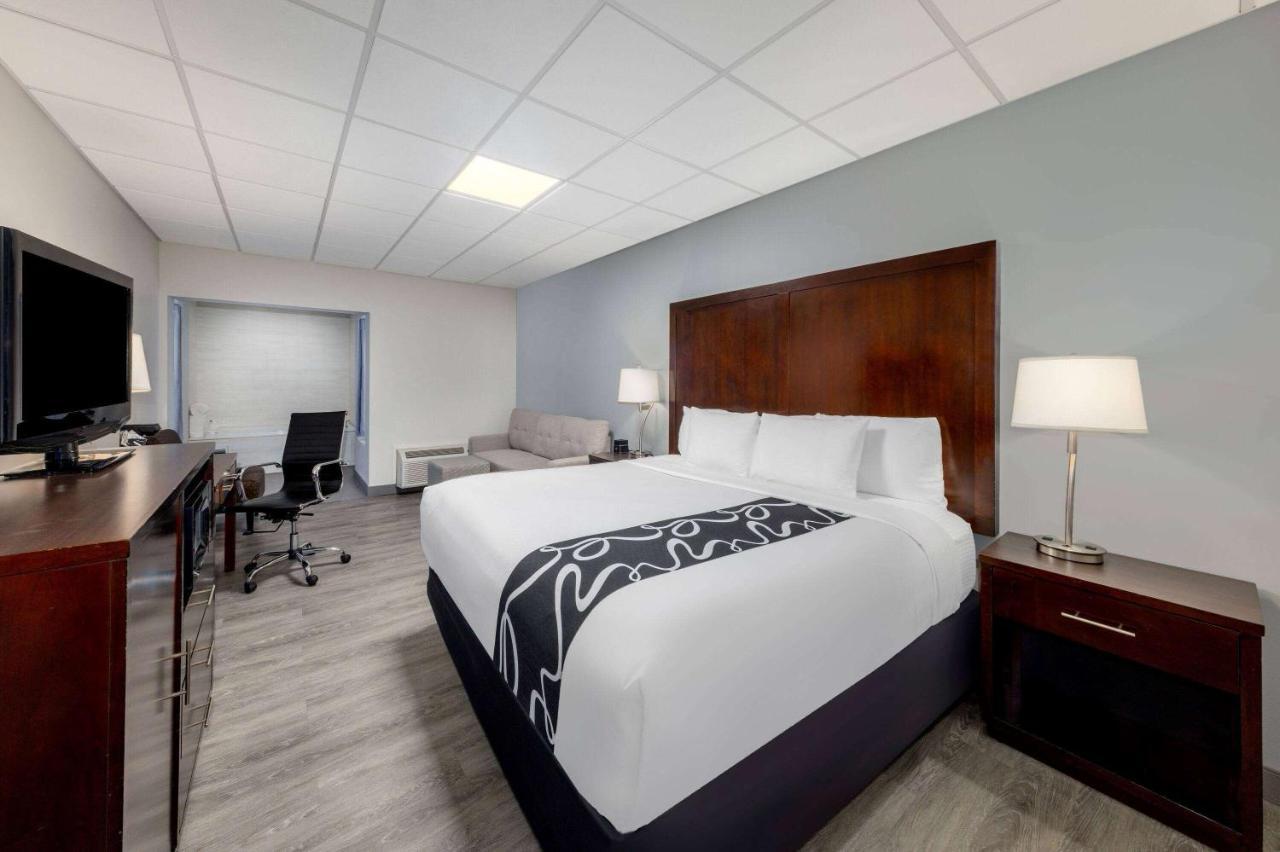 La Quinta Inn By Wyndham Lynnwood Esterno foto