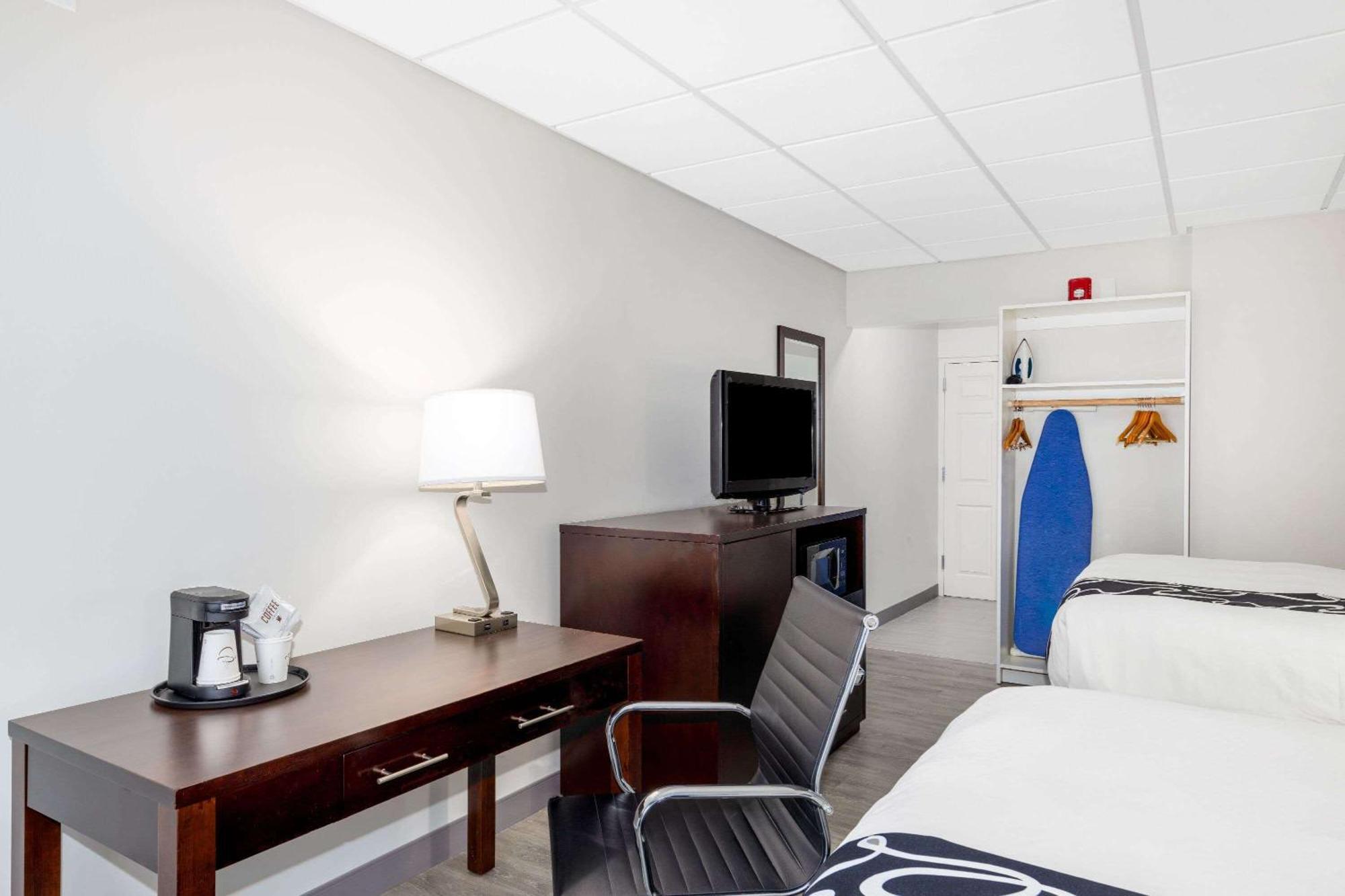 La Quinta Inn By Wyndham Lynnwood Esterno foto